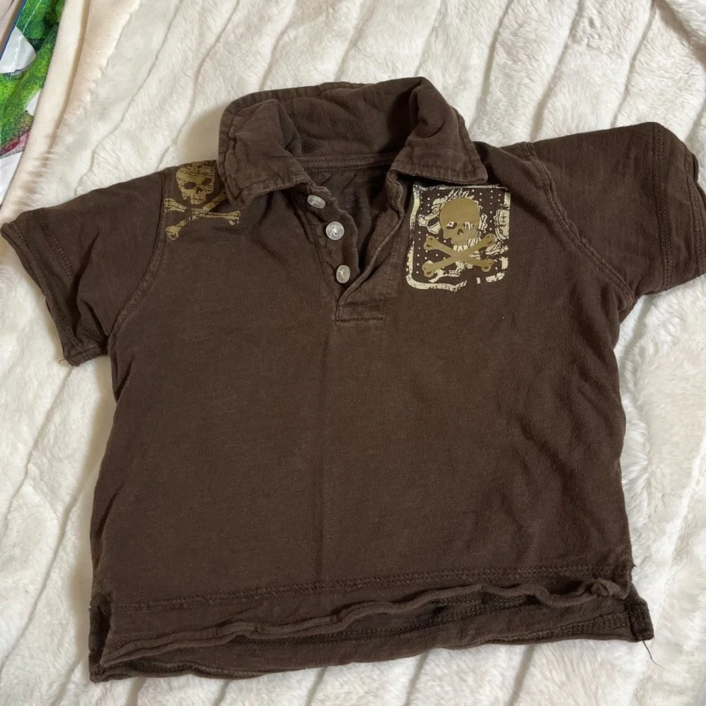 Y2K Baby Infant 24M Cotton Brown Tan Pirate Skull Crossbone Polo Disneybound Top